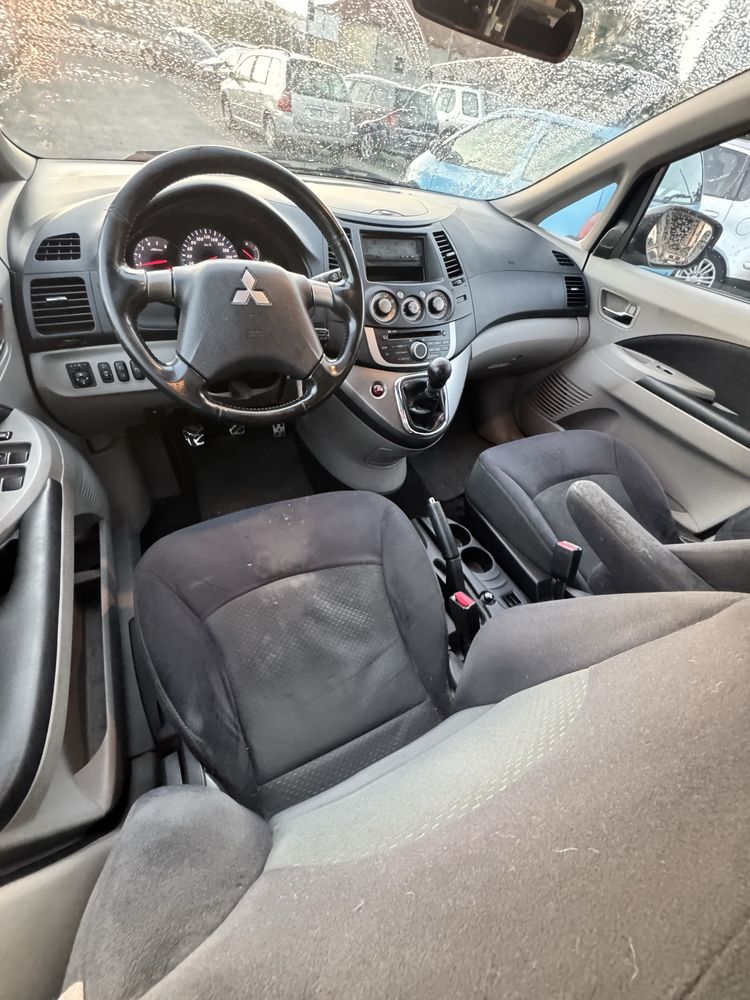 Mitsubishi Grandis 2.0 DI-D Intense  1 proprietário