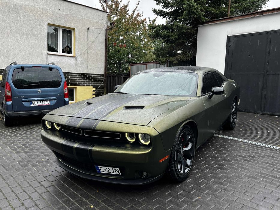 Dodge Challenger Dodge Challenger 3.6 V6 benzyna – 2017 rok Skóry Duza Nawigacja Folia
