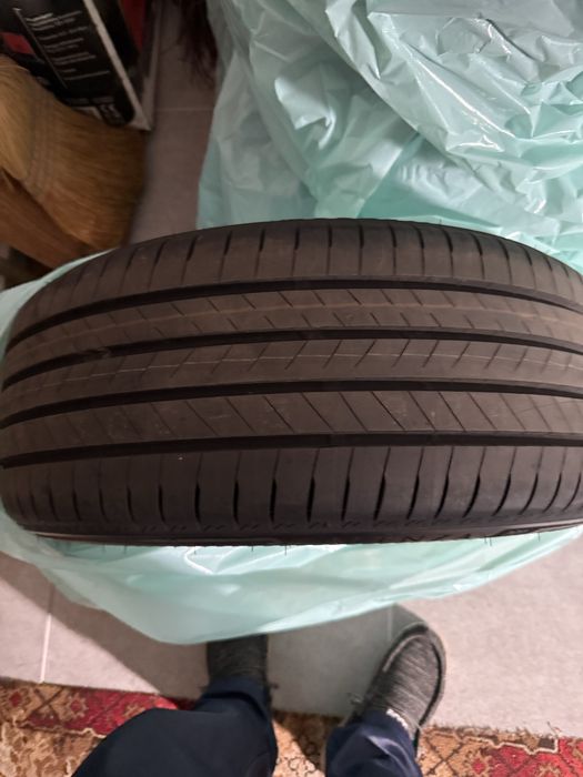 Komplet opon letnich Bridgestone Alenza 225/50RF18