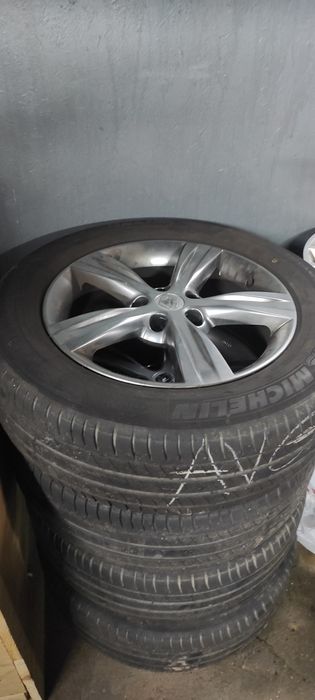 Диски з резиною R17 Renault Coleos