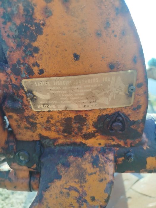 Vendo charrua de um ferro 8 polegadas em bom estado