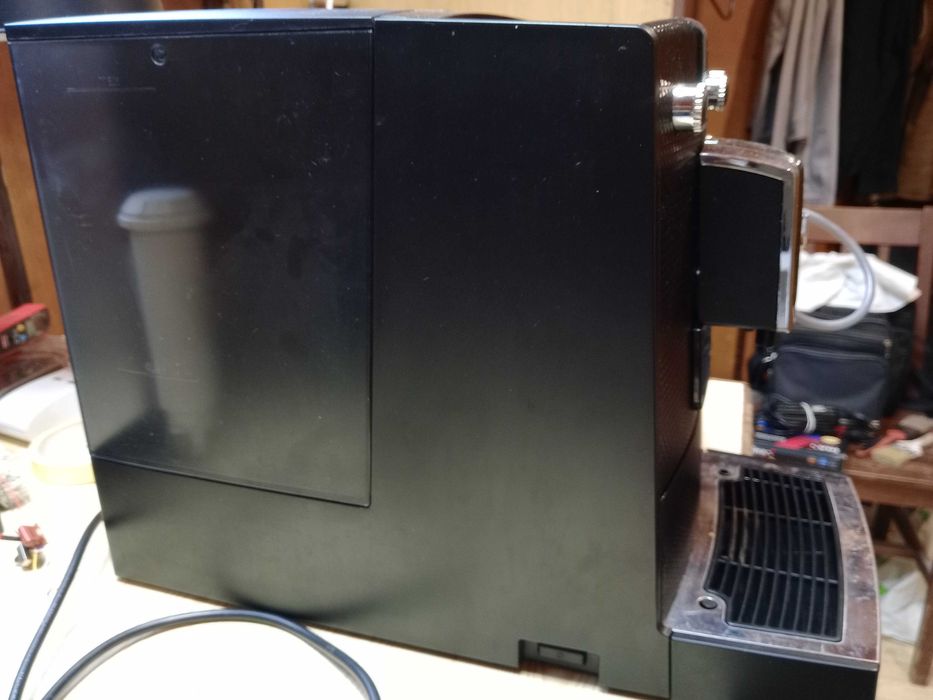 Sprzedam ekspres do kawy Nivona.