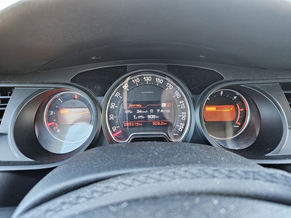 Citroen C5  2009 рік 2.0 дизель для військових