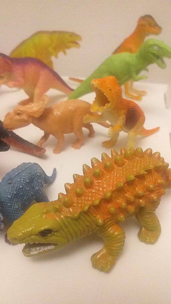 Dinozaury zestaw 13szt różne