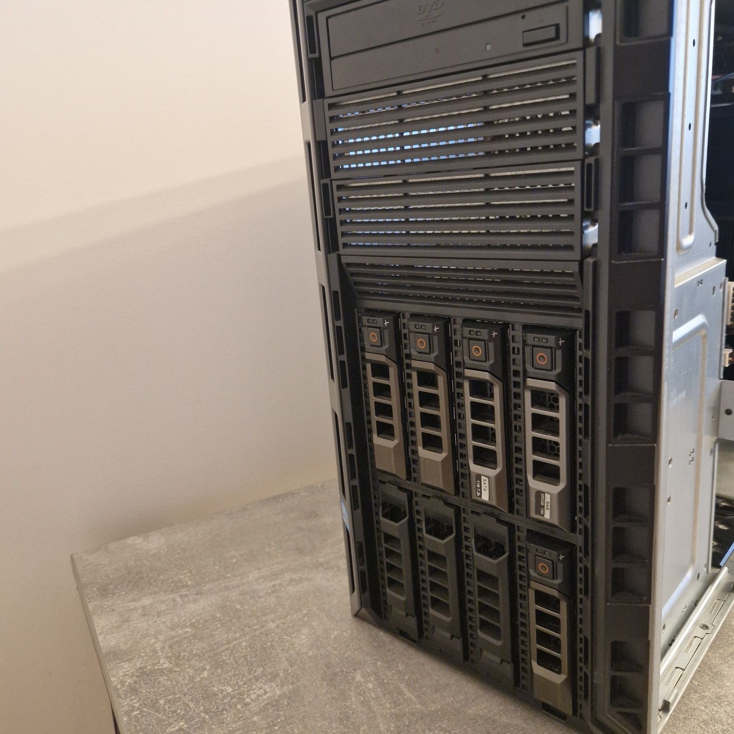 Serwer Dell T620 iDRAC Enterprise, 2xPERC, 2xE5-2650 v2 (8C/16T), 8TB