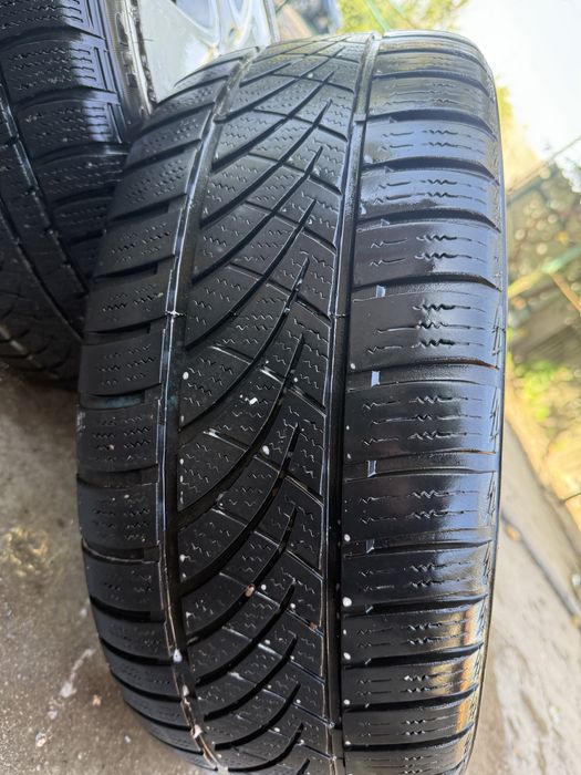 Продам зимову гуму комплектом або парами. 225/45/r17