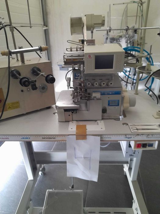 Maquina de meter elasticos e vivos
