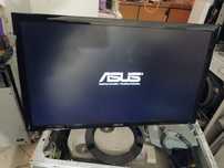 Monitor LED z głośnikami