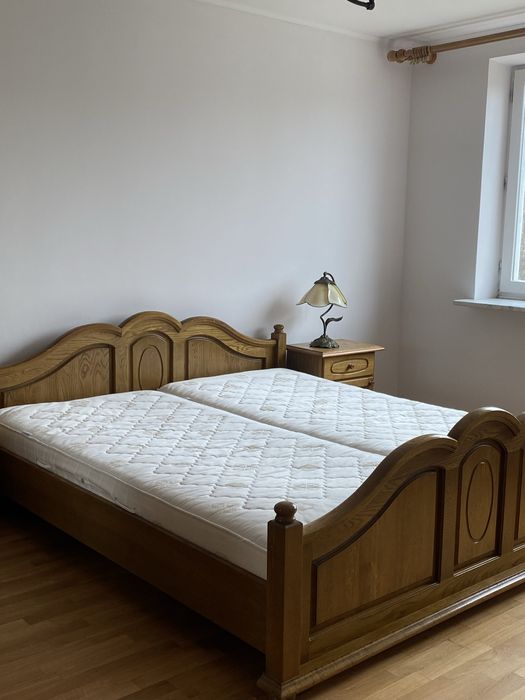 Swarzędz, meble do sypislni, dąb, łôżko, komoda stoliki nocne 2 szt