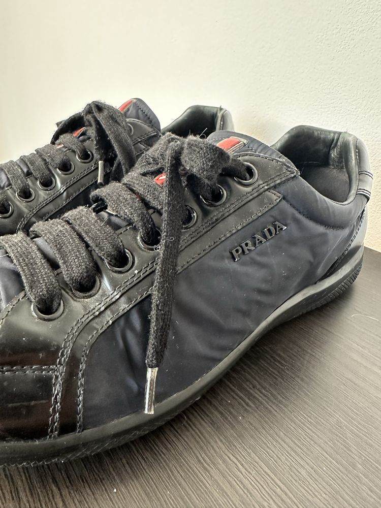 Oryginalne męskie buty Prada