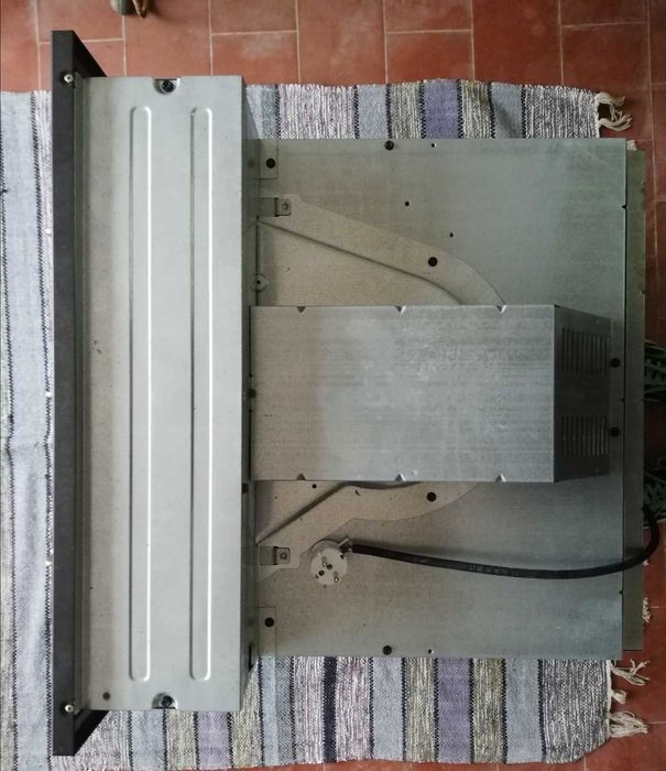 Forno Ikea preto de estilo tradicional