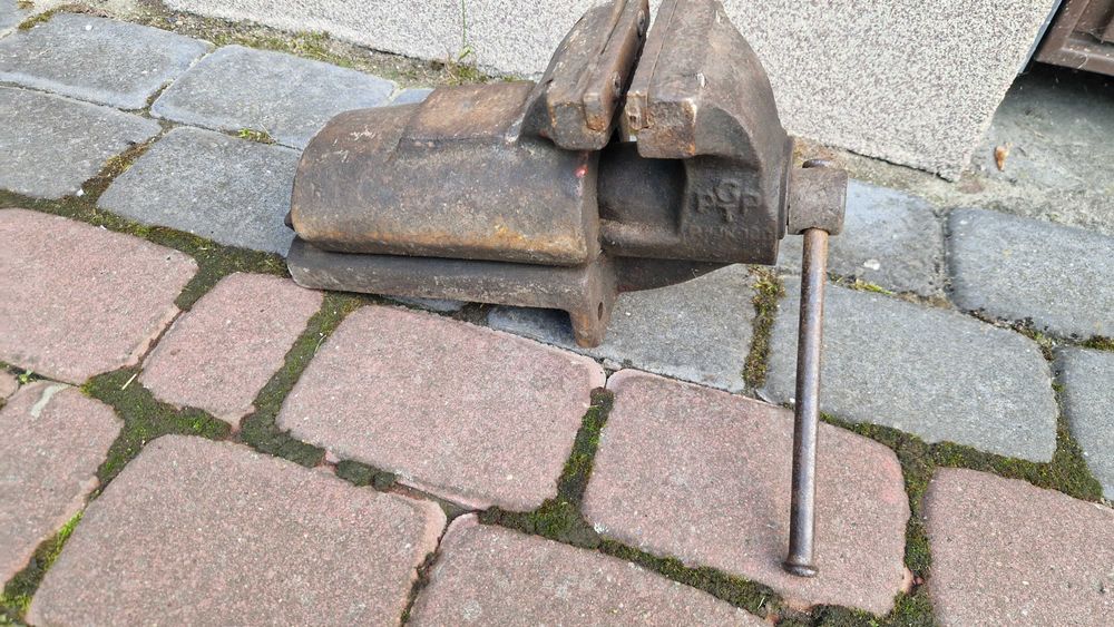 Imadło ślusarskie 100 mm 15 kg PRL