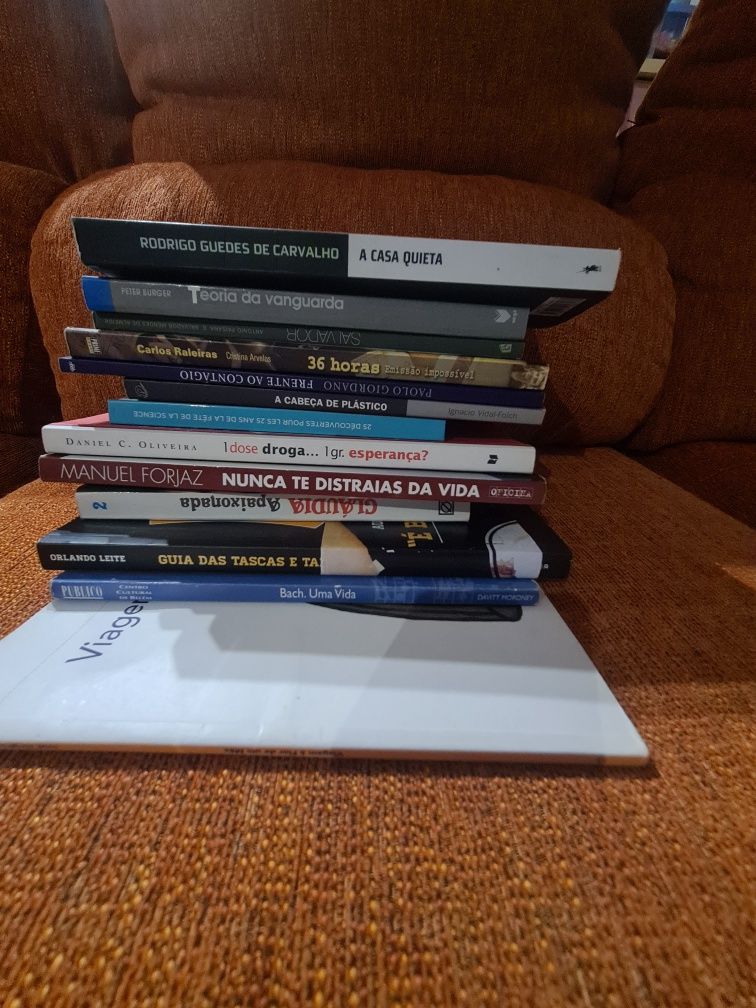 Vários livros temas diversos