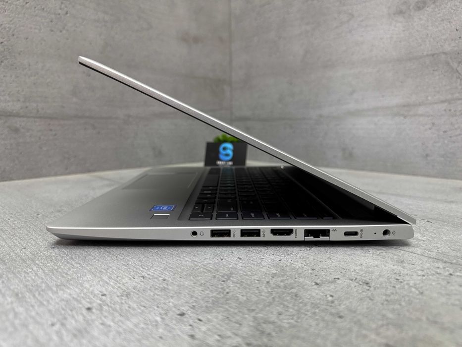 128gb ssd 8gb ddr4 Стильний ноутбук Hp mt22 Celeron 5205u