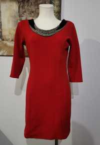 Czerwona sukienka, tunika, okrągły, pięknie zdobiony dekolt r.38,