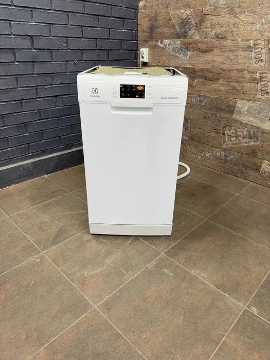 Посудомоечная/посудомийна машина Indesit DFSO 3T224 Z, гарантія