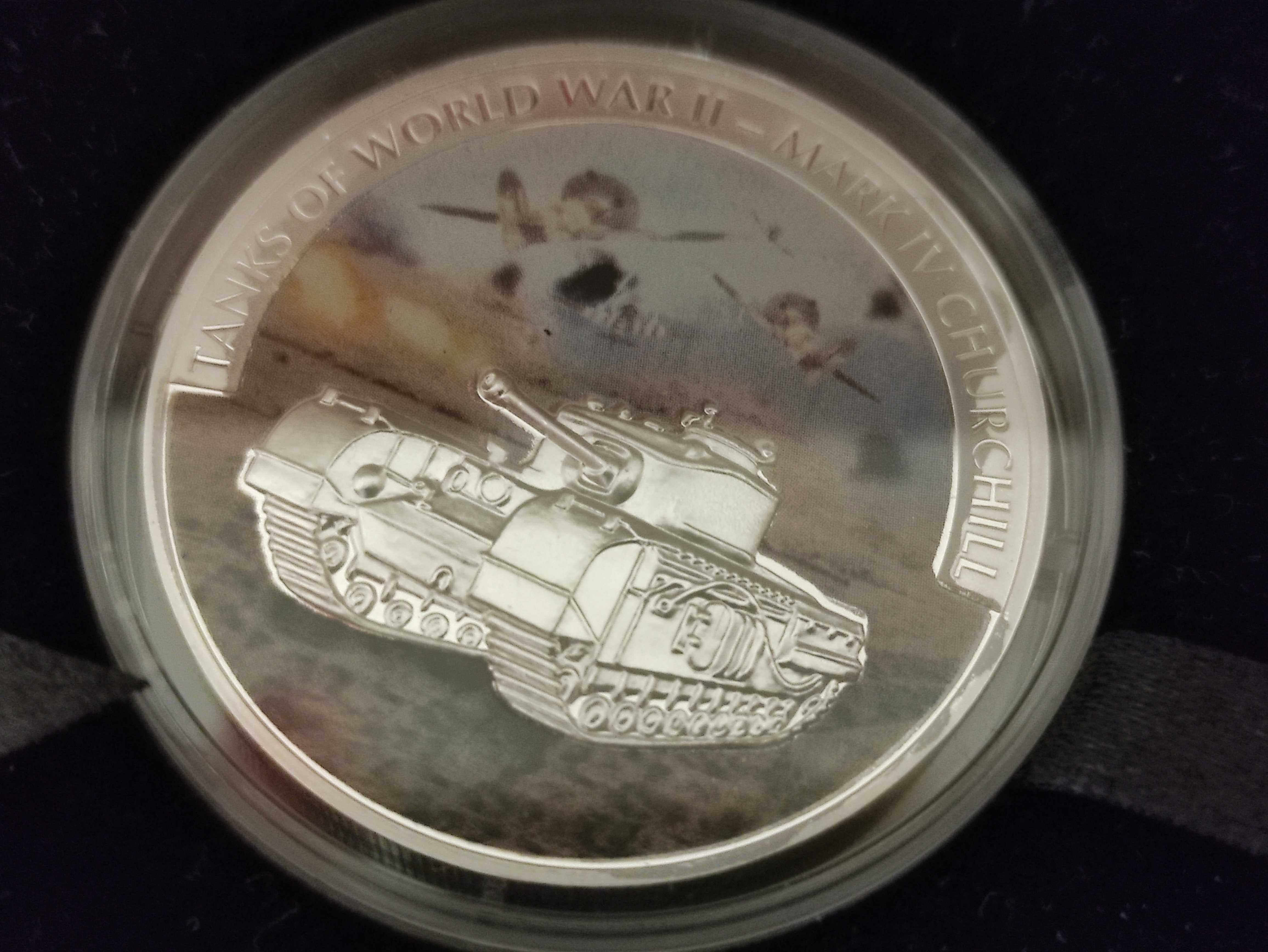 Набор монет "Танки Второй Мировой Войны" в футляре в виде снаряда