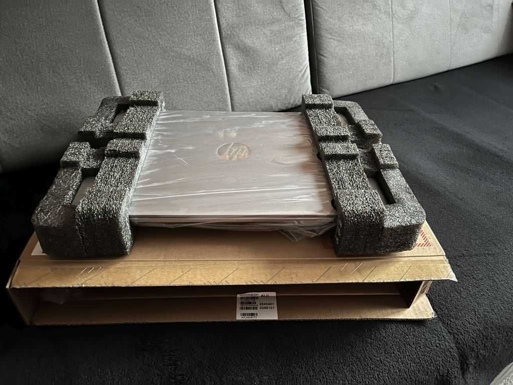 Laptop HP EliteBook 840 G4 - Stan idealny