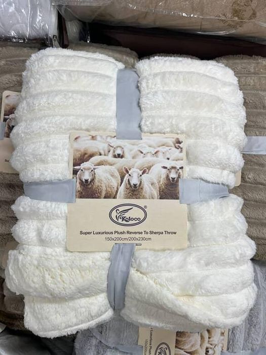 Неймовірно теплий і затишний плед-покривало шарпей на овчині ( євро)