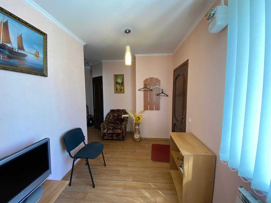 Продаж будинку під ваш бізнес. с.Немішаєве. Варшавська траса ID:700