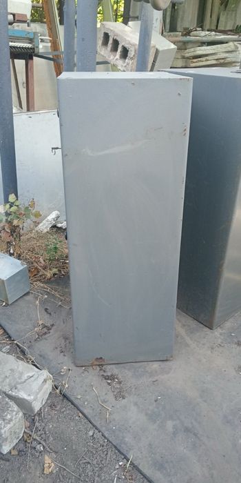 Продам сейф в нормальном состоянии