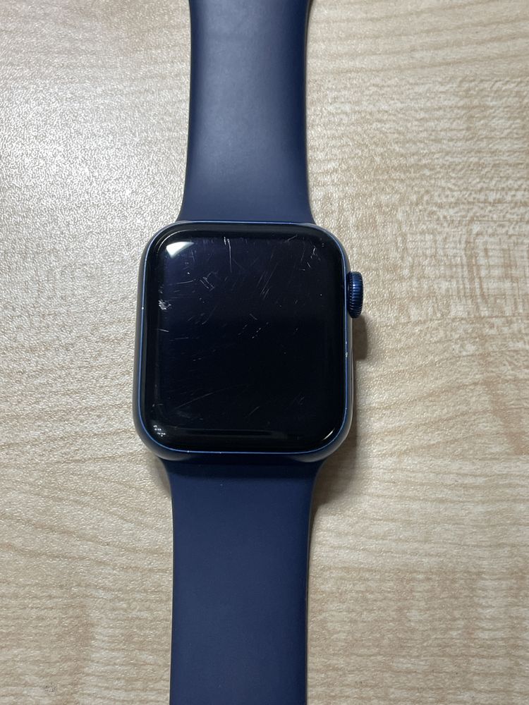 Apple Watch Series 6 40мм