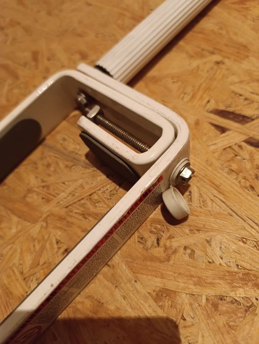 Поручень для ванни