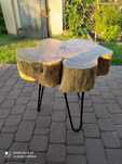 Stoliki z plastra drewna