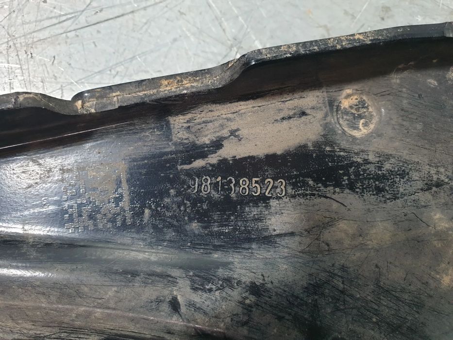 Braço de suspensão frente esquerdo PEUGEOT 3008 II (M_)