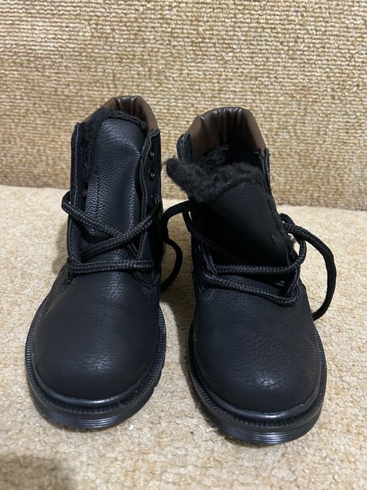 Чоловічі черевики - 32 розмір.