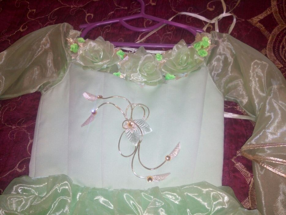 Платье на девочку