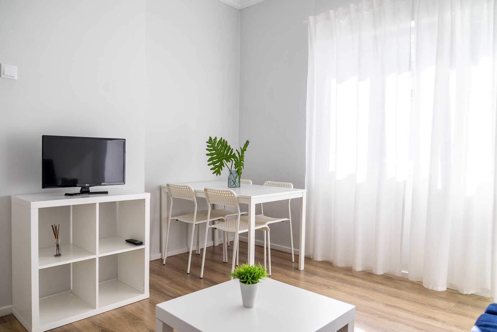 Quartos e Apartamentos Completos Estudantes Peniche ESTM/IPL