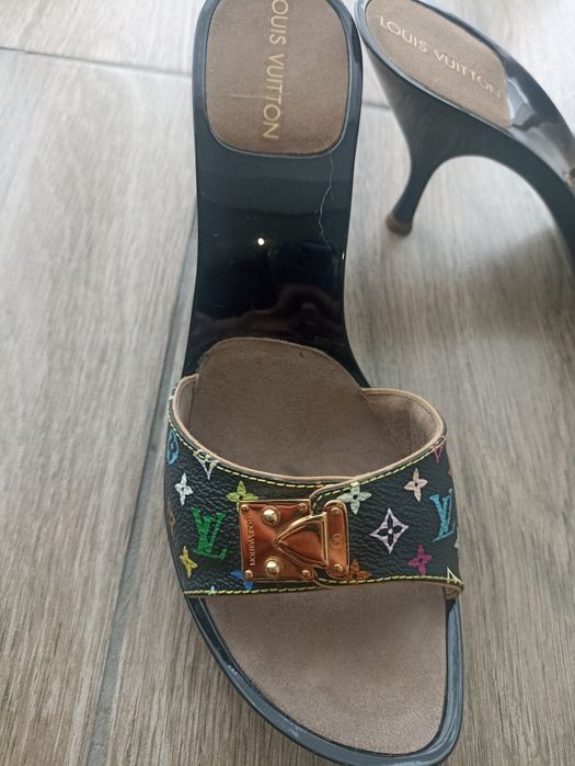 Жіночі босоніжки Louis Vuitton