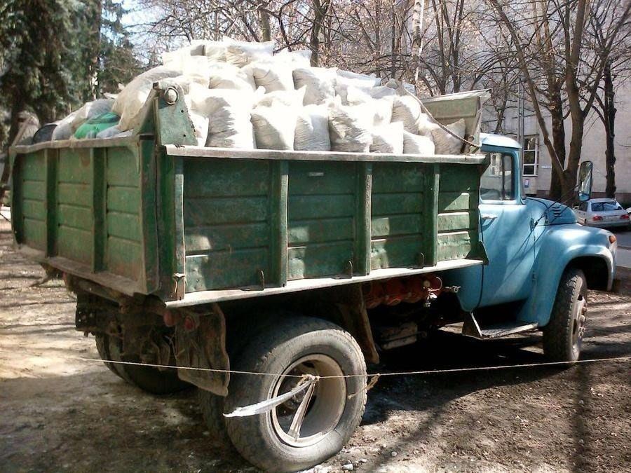 Вивіз будівельного сміття, зачистка території (ГАЗель, ЗІЛ, КамАз)