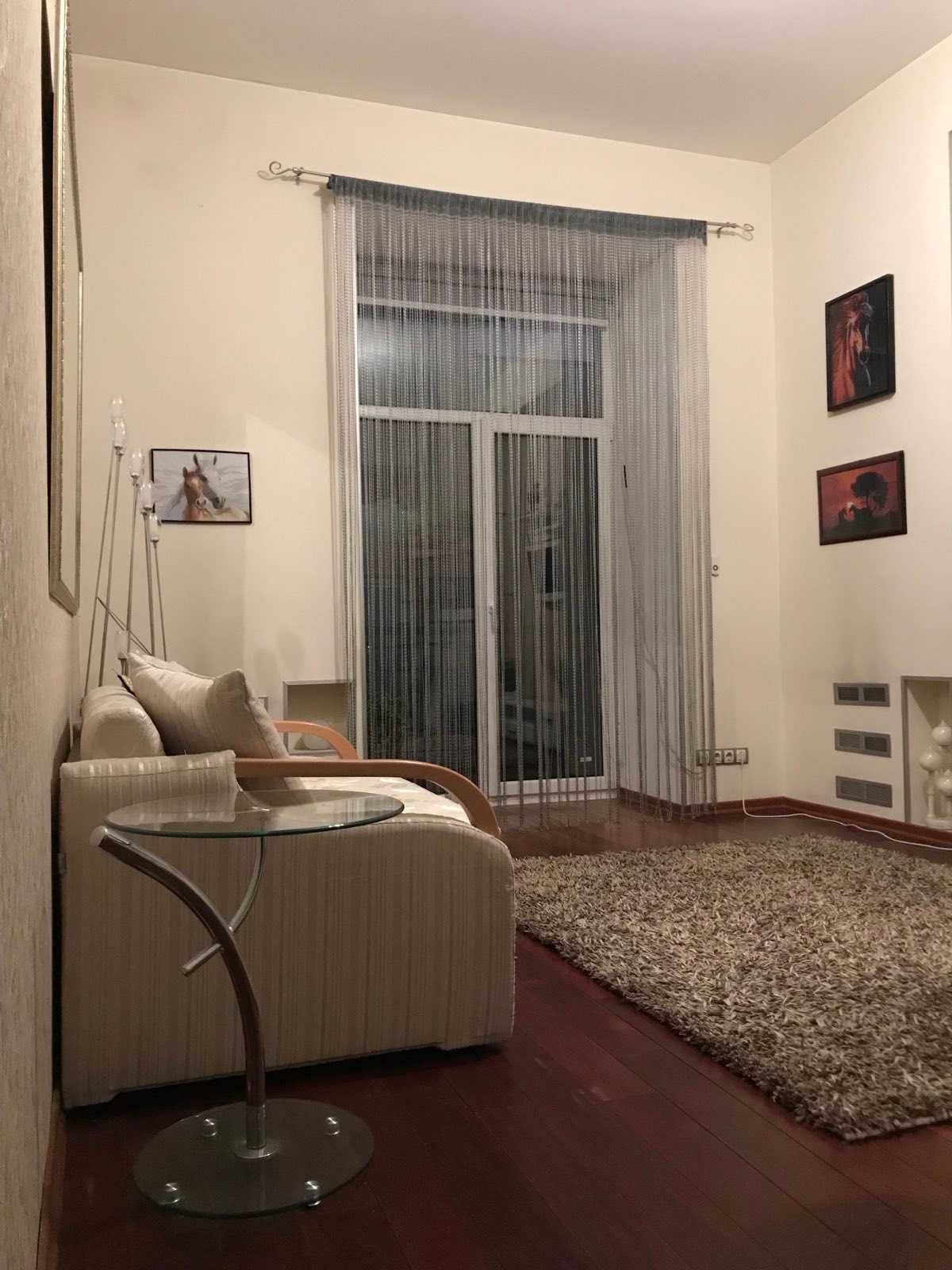 one bedroom apartment in the center of Kiev/квартира в центре Киева