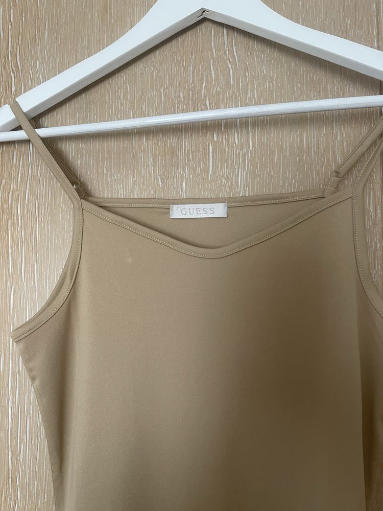 Vestido justo guess