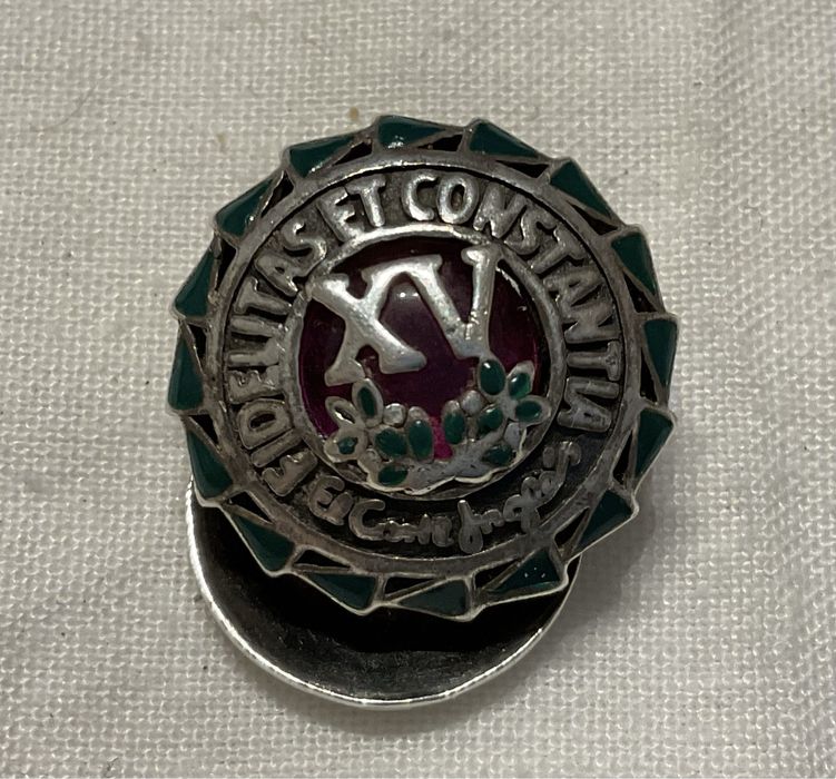 Pin, botoneira em prata El Corte Inglês, raro