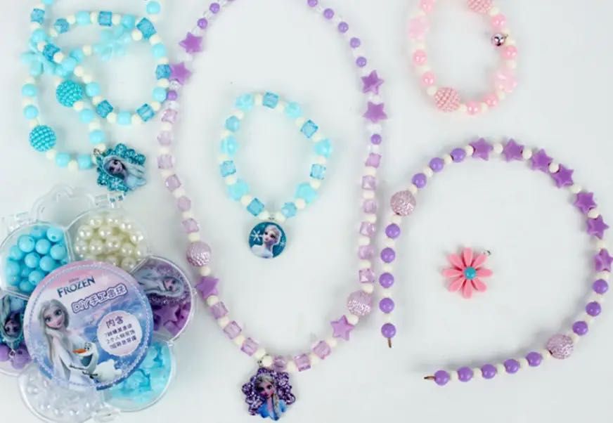 Дитячий набір для створення браслетів і намиста з бісеру ручної роботи