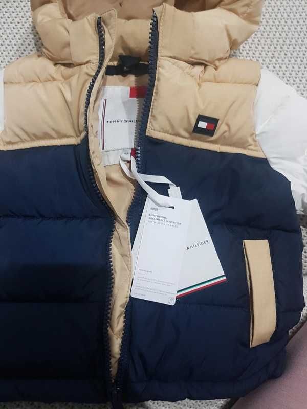 Tommy Hilfiger śliczna Zimowa kurteczka przepiękna 80 cm