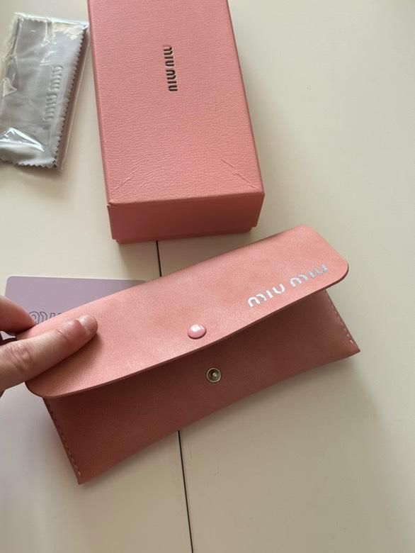 Oculos de sol  Miu Miu Preto