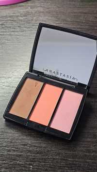 Anastasia Beverly Hills, ABH - Blush Trio, Cocktail Party. Róż