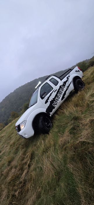 Nissan Navara 2,5  190 KM