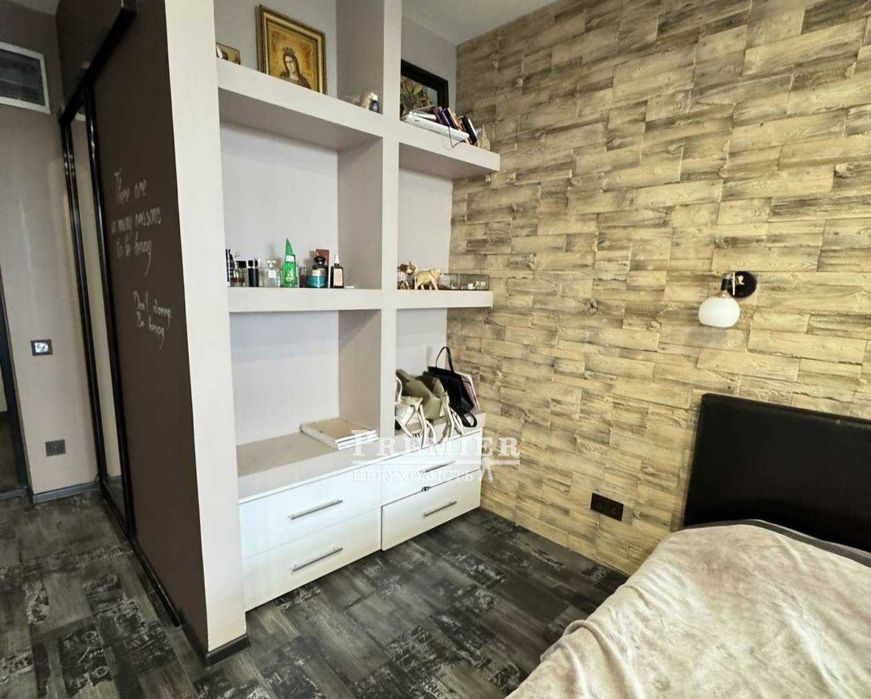 Продам однокімнатну квартиру з власною терассою 25кв.м