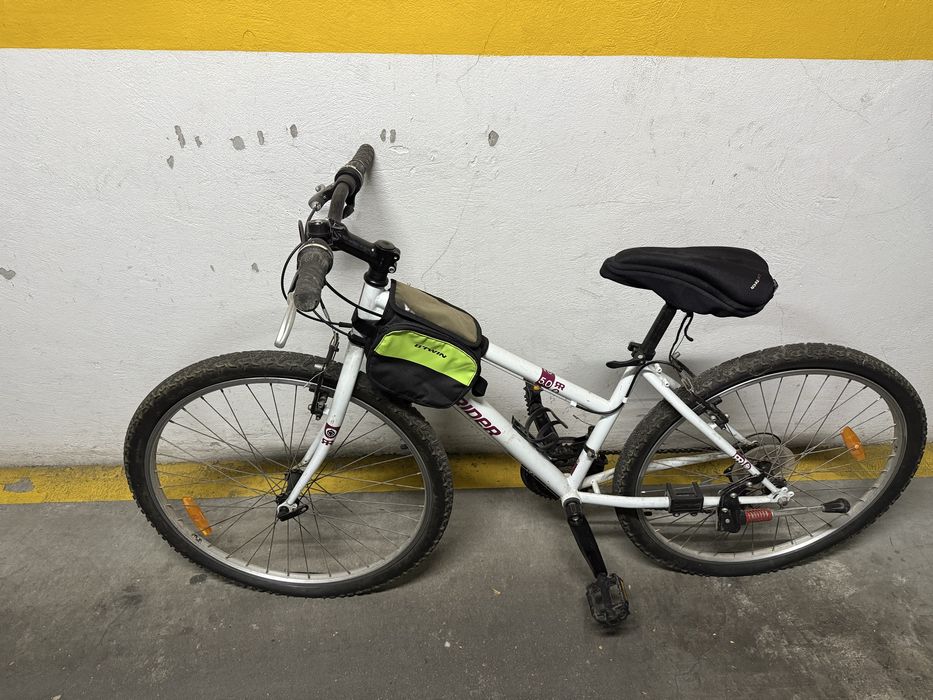 Bicicleta de crianca em bom estado