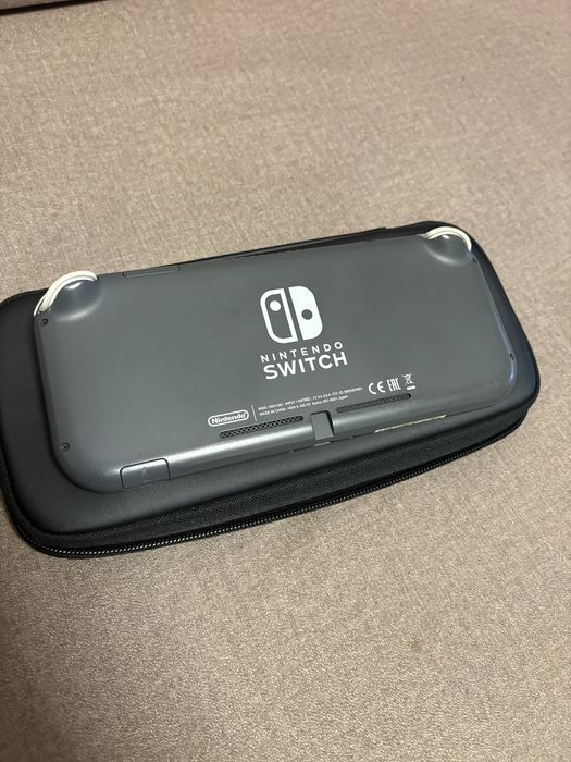 Продам Nintendo Switch Lite + 256GB + много игр