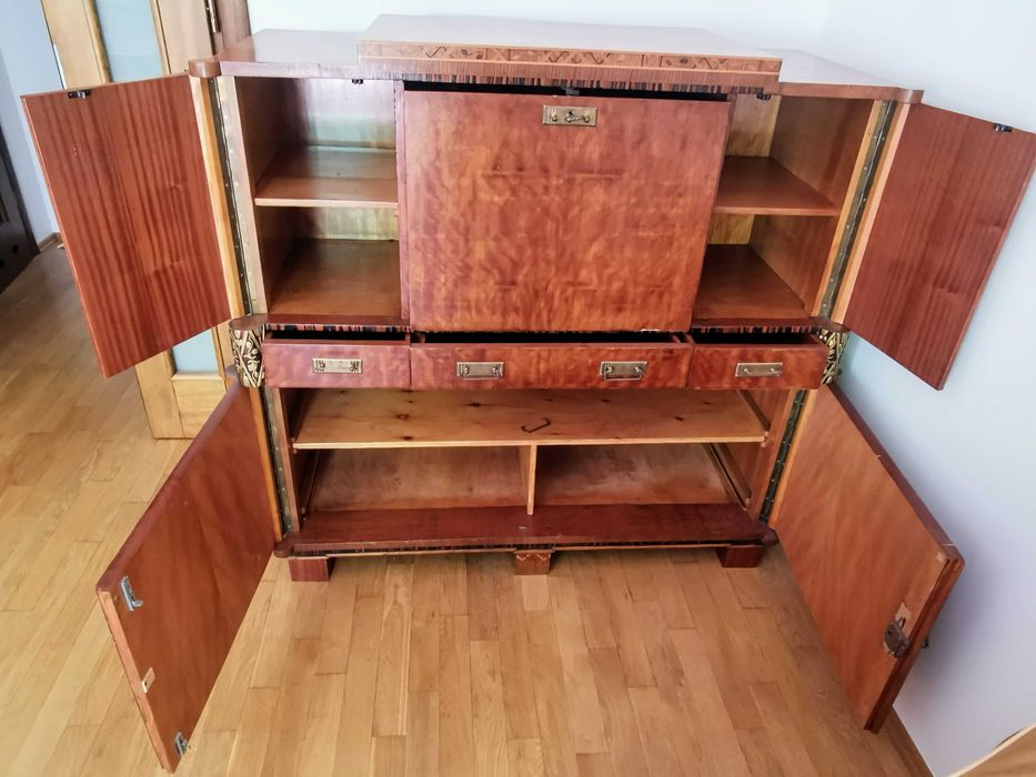 Piękny drewniany kredens Art Deco, intarsjowany. ponadstuletni