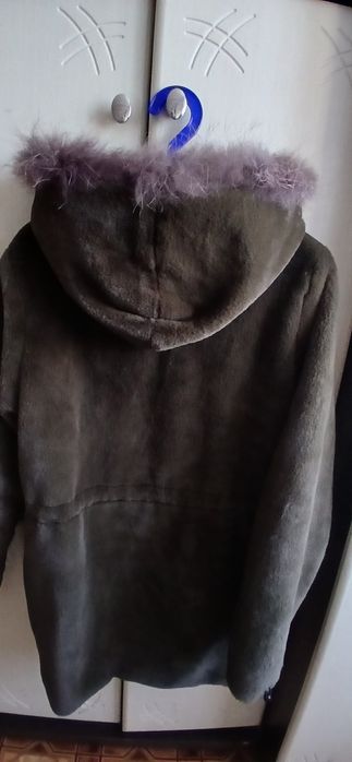 Жіноча куртка плюшева