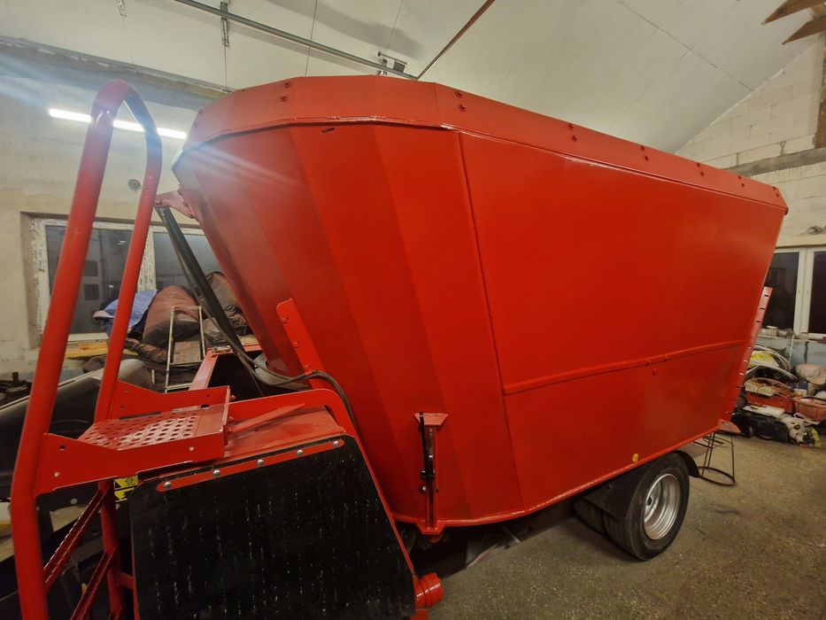 Wóz paszowy/ paszowóz 2015 JF FEEDER VM 16