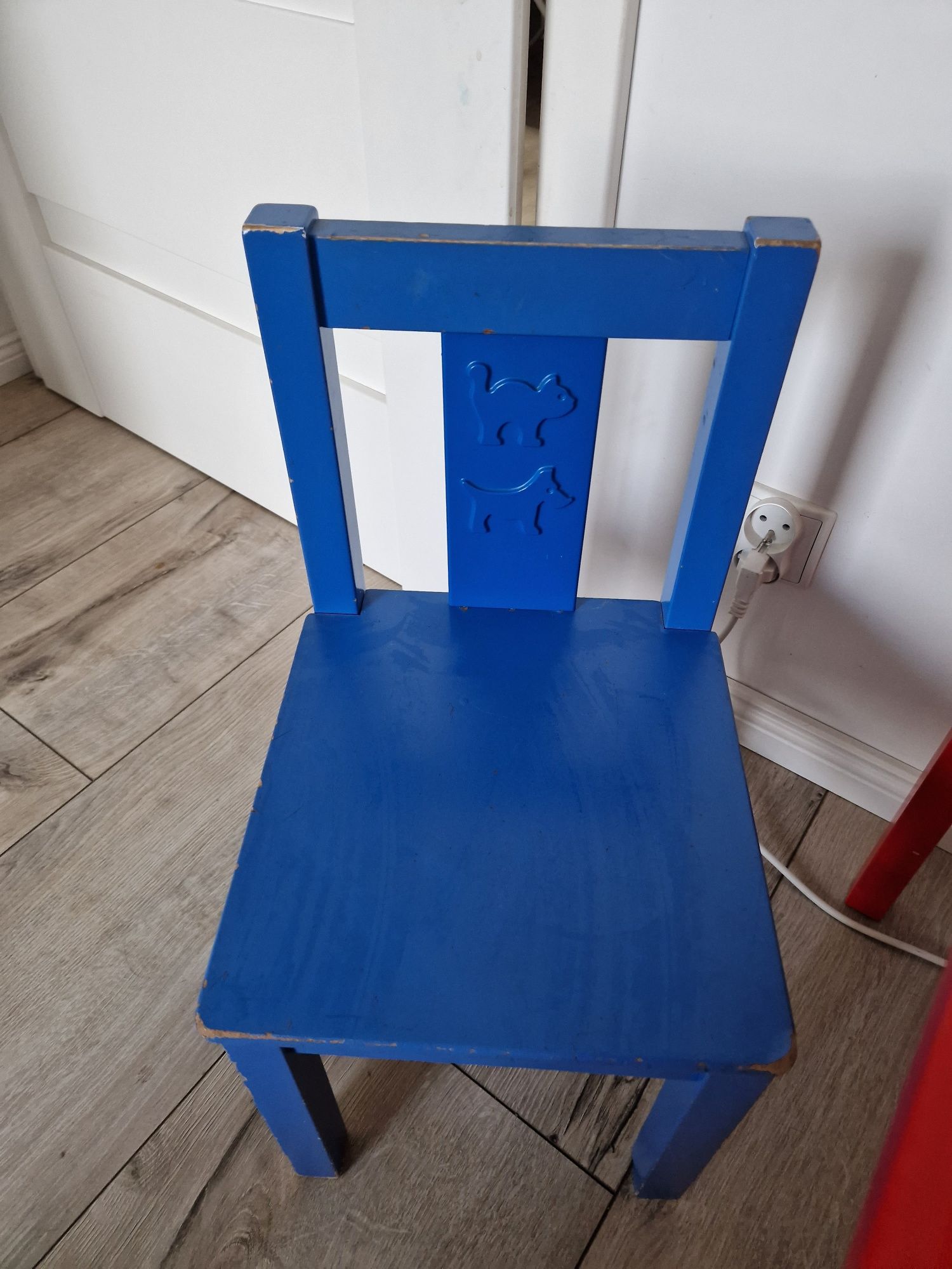 Stolik dziecięcy Ikea Kritter plus dwa krzesła