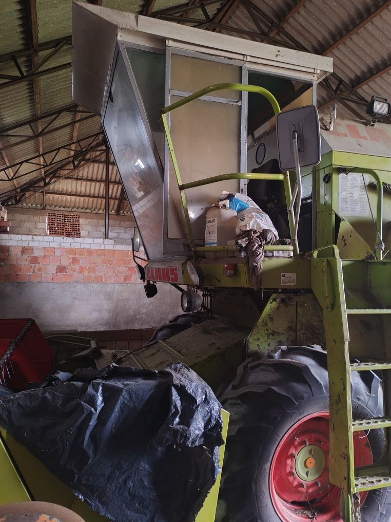 Claas Dominator 58